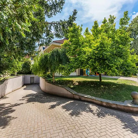 V Podebradech 公寓 波杰布拉迪