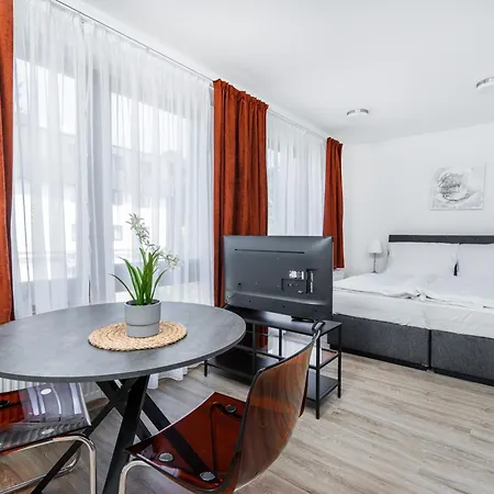 V Podebradech 公寓 波杰布拉迪